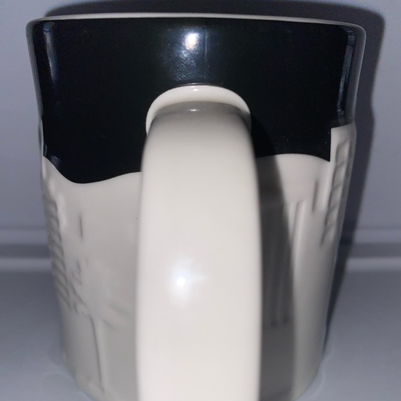 Starbucks | 2012‎ Los Angeles Skyline Large Coffee Mug Collectors Series 3D EUC - Picture 2 of 6